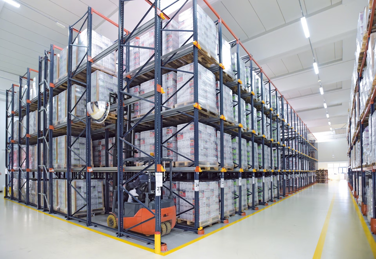 Drive-In Pallet Rack for Mentor warehouses