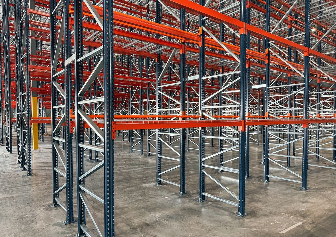 Selective Pallet Rack for Mentor warehouses